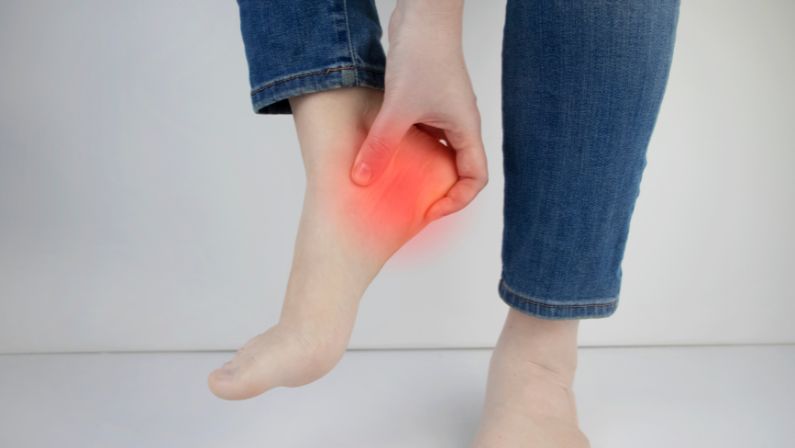 Pain on the Bottom of the Heel: How to Heal your Heel Pain